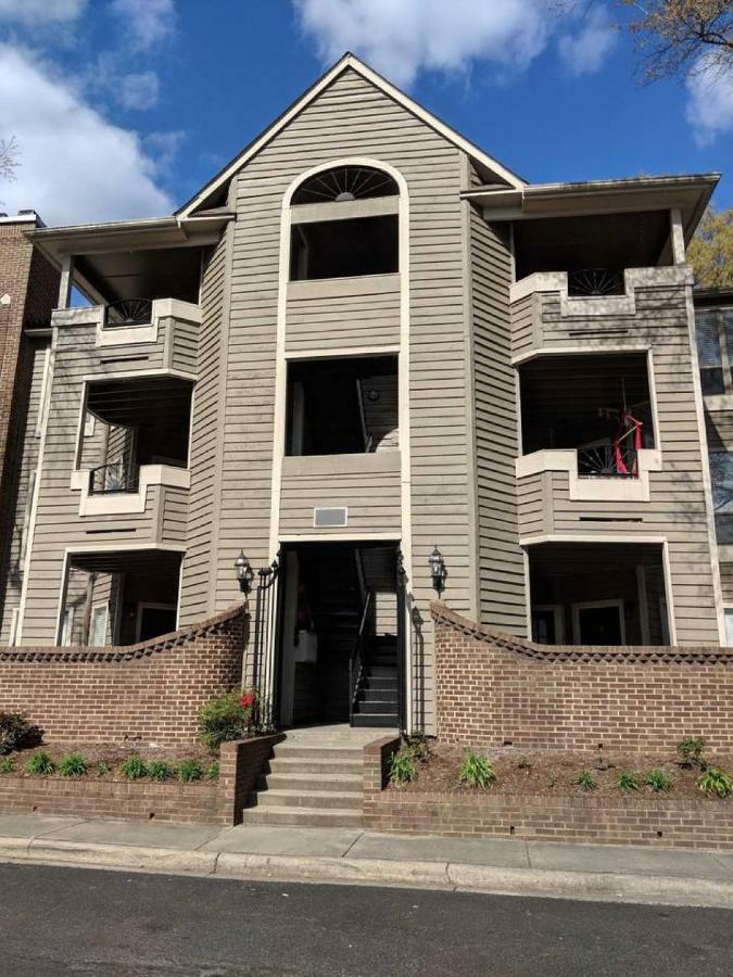 Desirable Uptown 2Br + Balcony - Near Ballpark Apartamento Charlotte Exterior foto